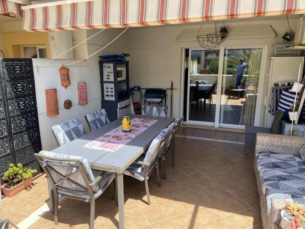 Real Torrequebrada Apartment Benalmadena Bagian luar foto