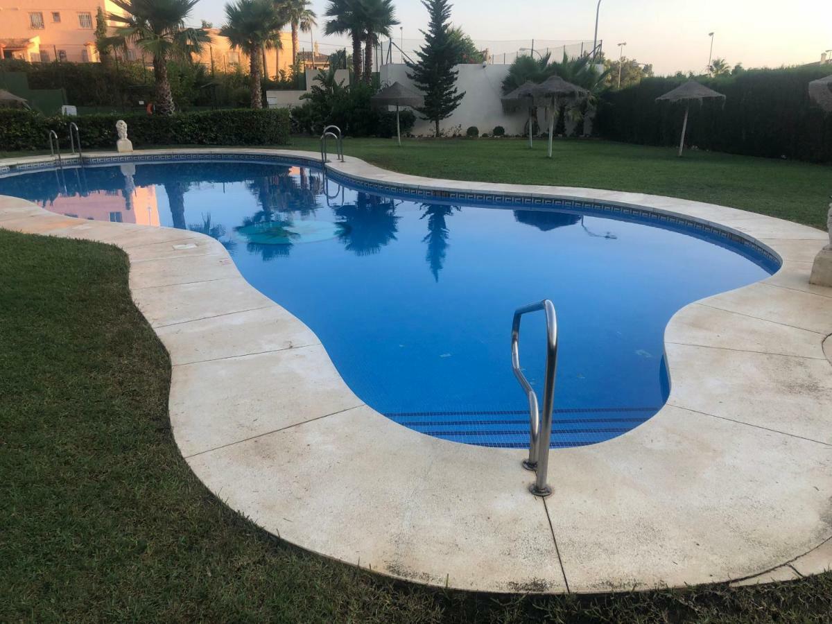 Real Torrequebrada Apartment Benalmadena Bagian luar foto